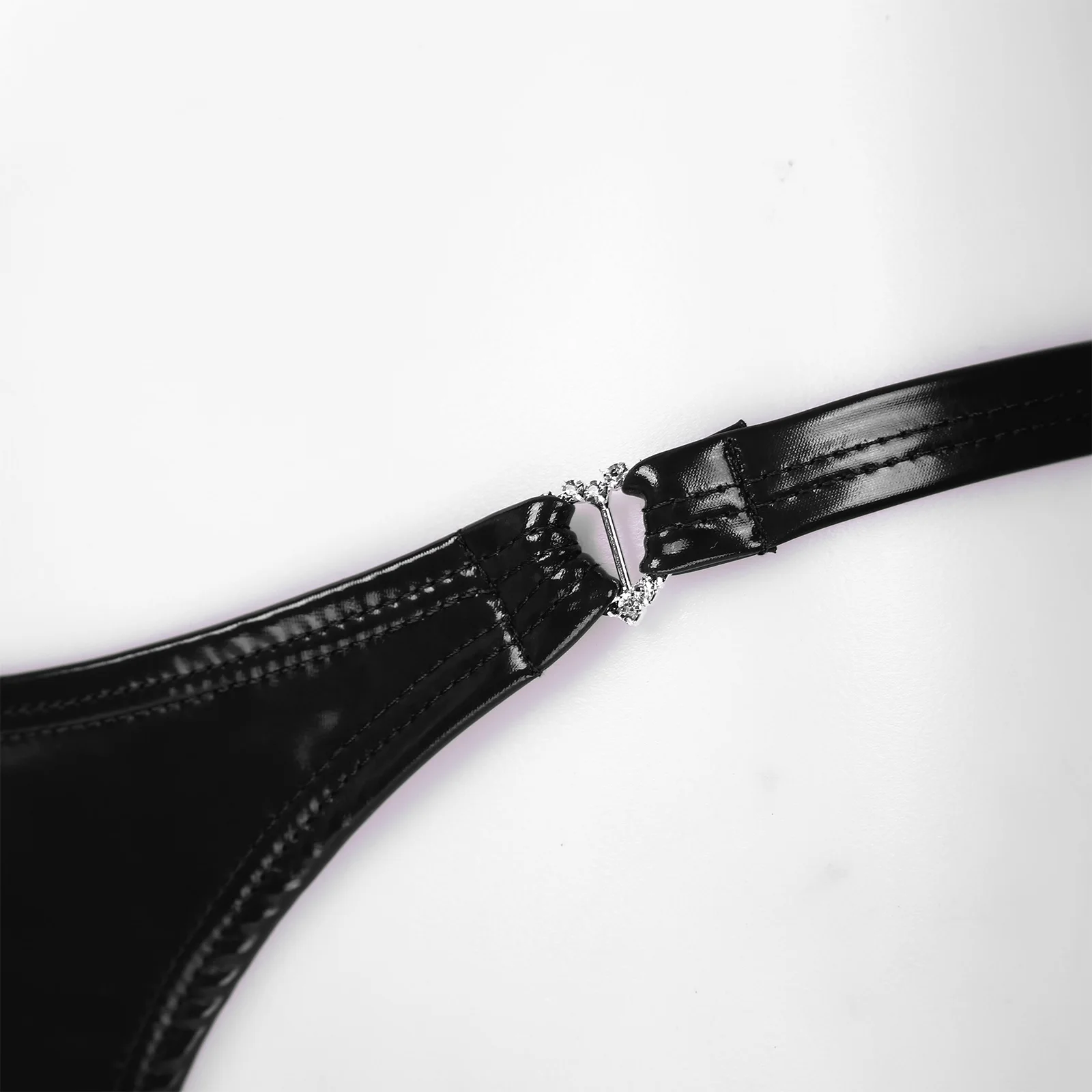 Miroir – String vinyle effet mouillé - Image 4