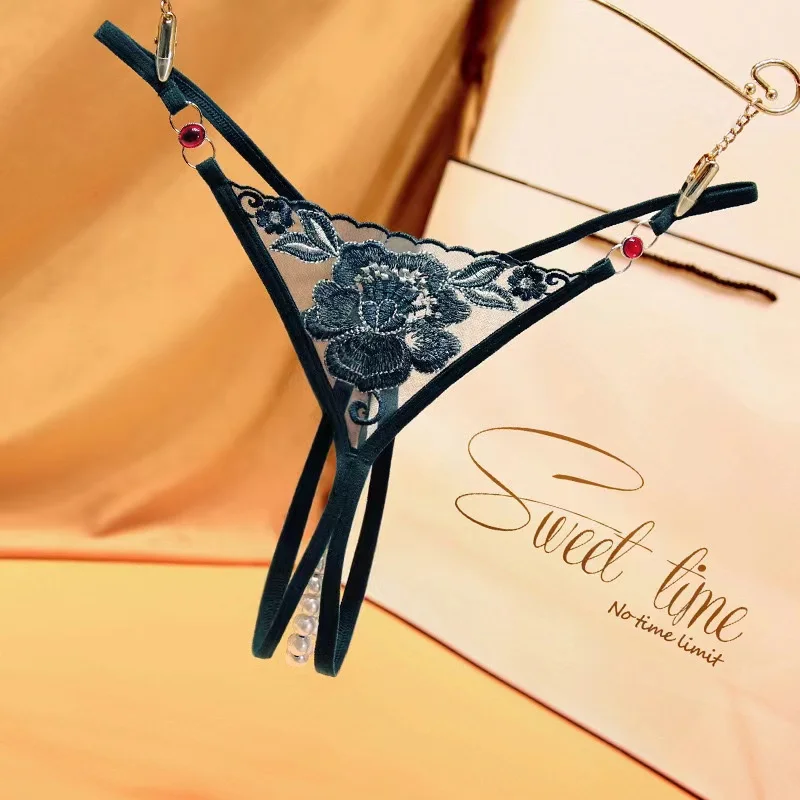 Fleur d’Anneaux – String brodé à perles et anneaux - Image 8
