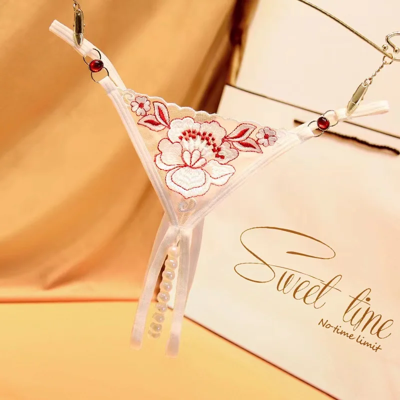 Fleur d’Anneaux – String brodé à perles et anneaux - Image 14